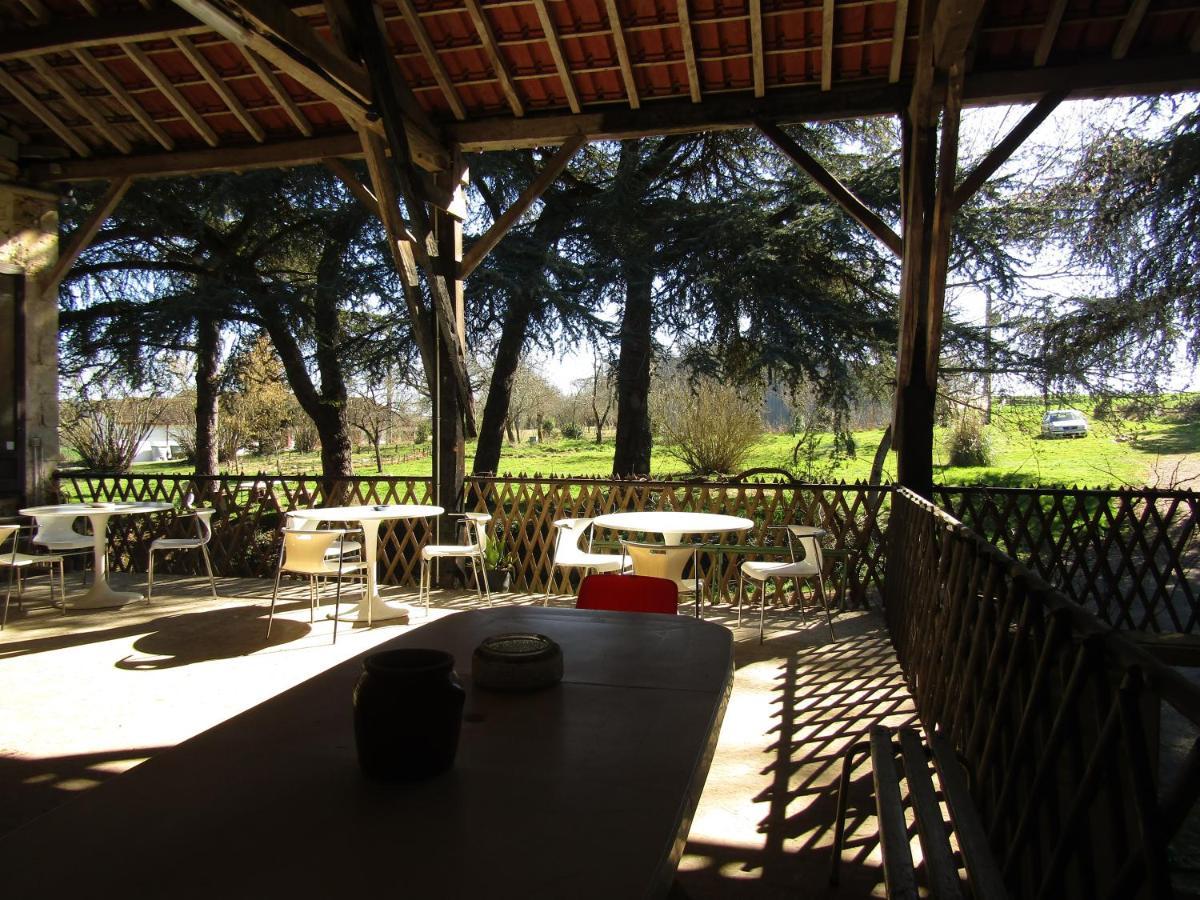 La Demeure Des Fleurs Hotel Caillavet Luaran gambar
